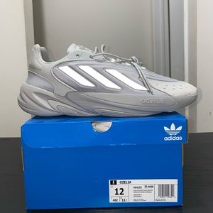 Adidas Ozelia shoe